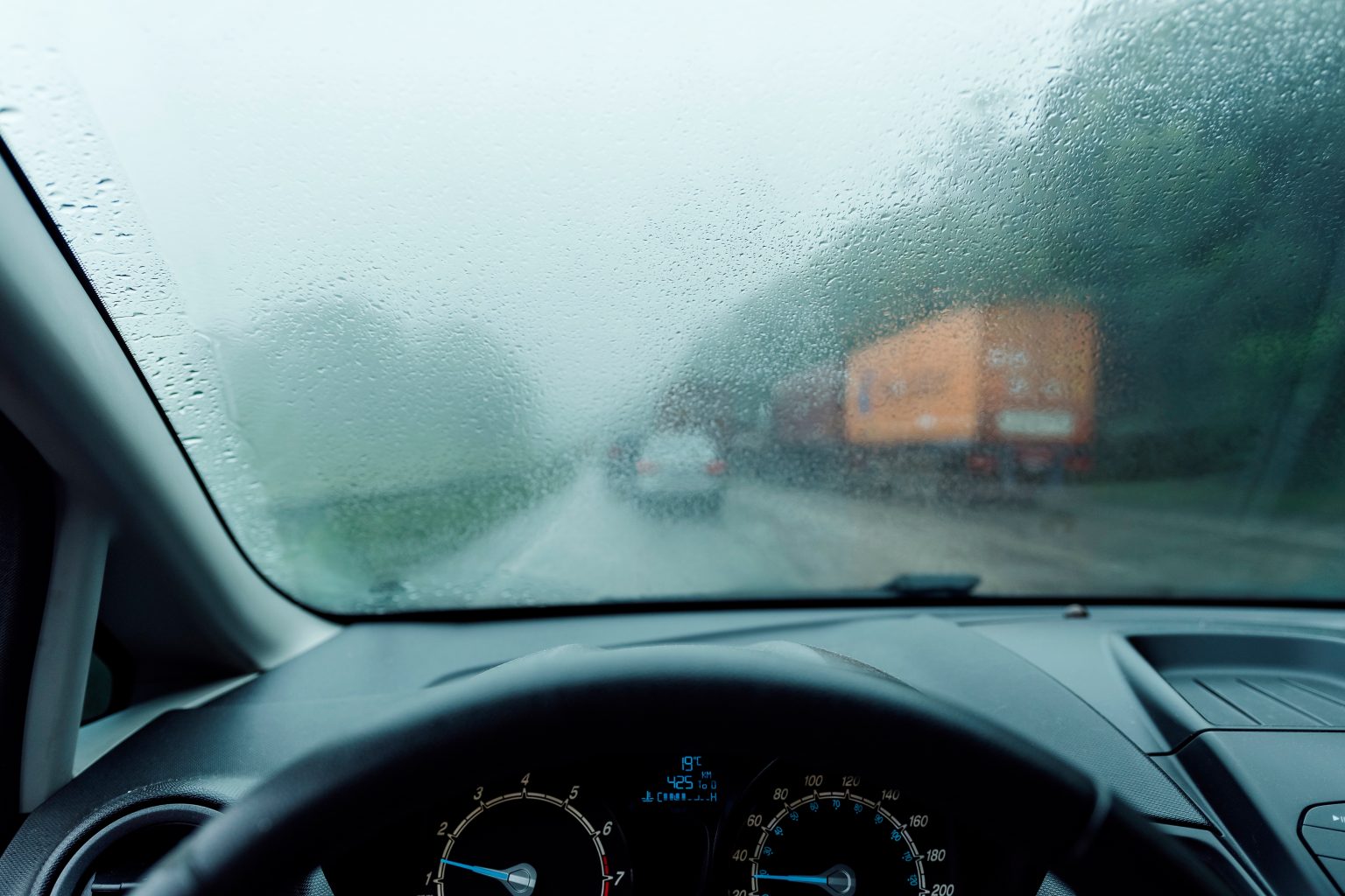 WHY DOES A CAR WINDSHIELD KEEP FOGGING UP, AND HOW TO PREVENT IT